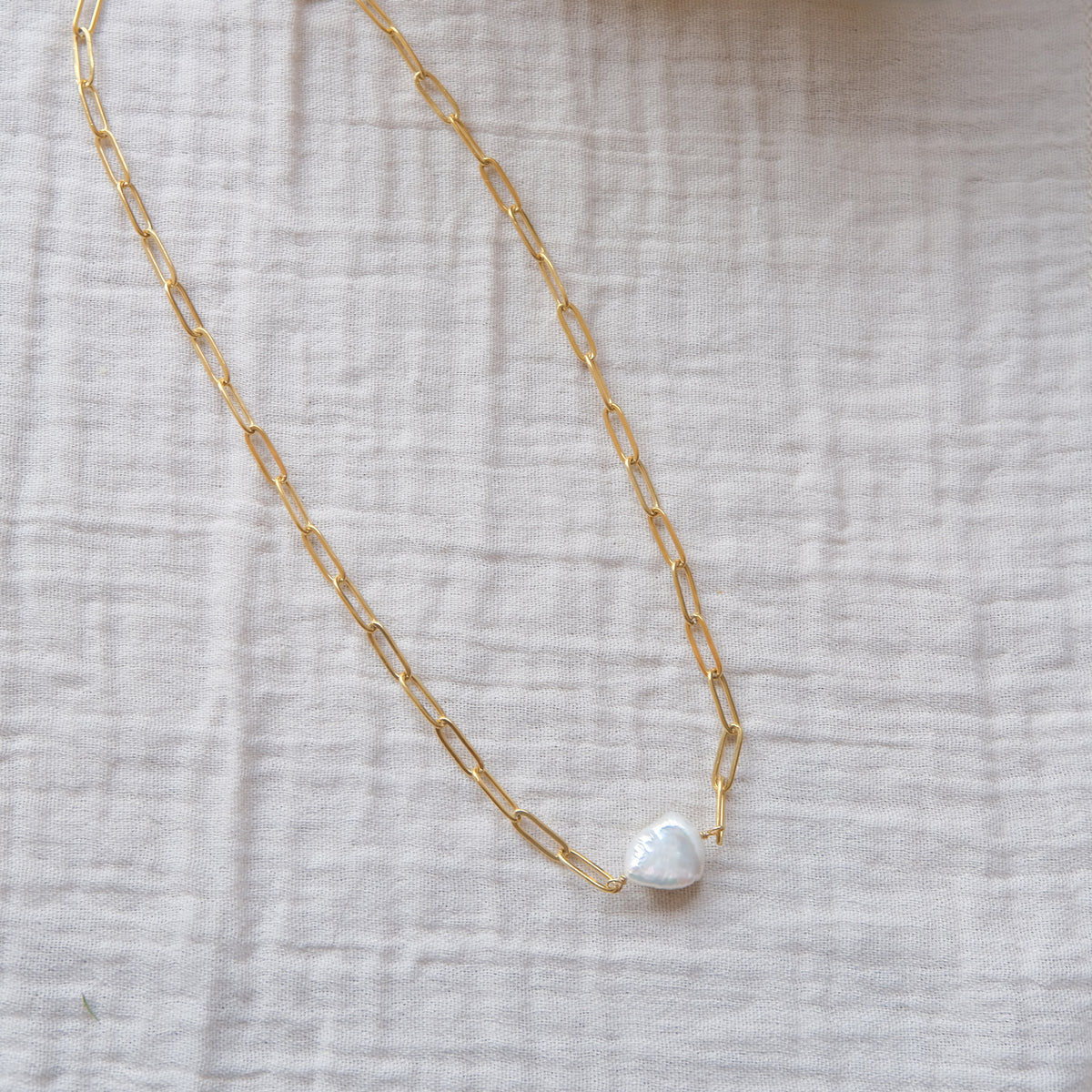 Freshwater Pearl Paperclip Chain Necklace - Gold 2