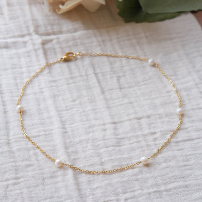 Freshwater Pearl Necklace - Gold 2