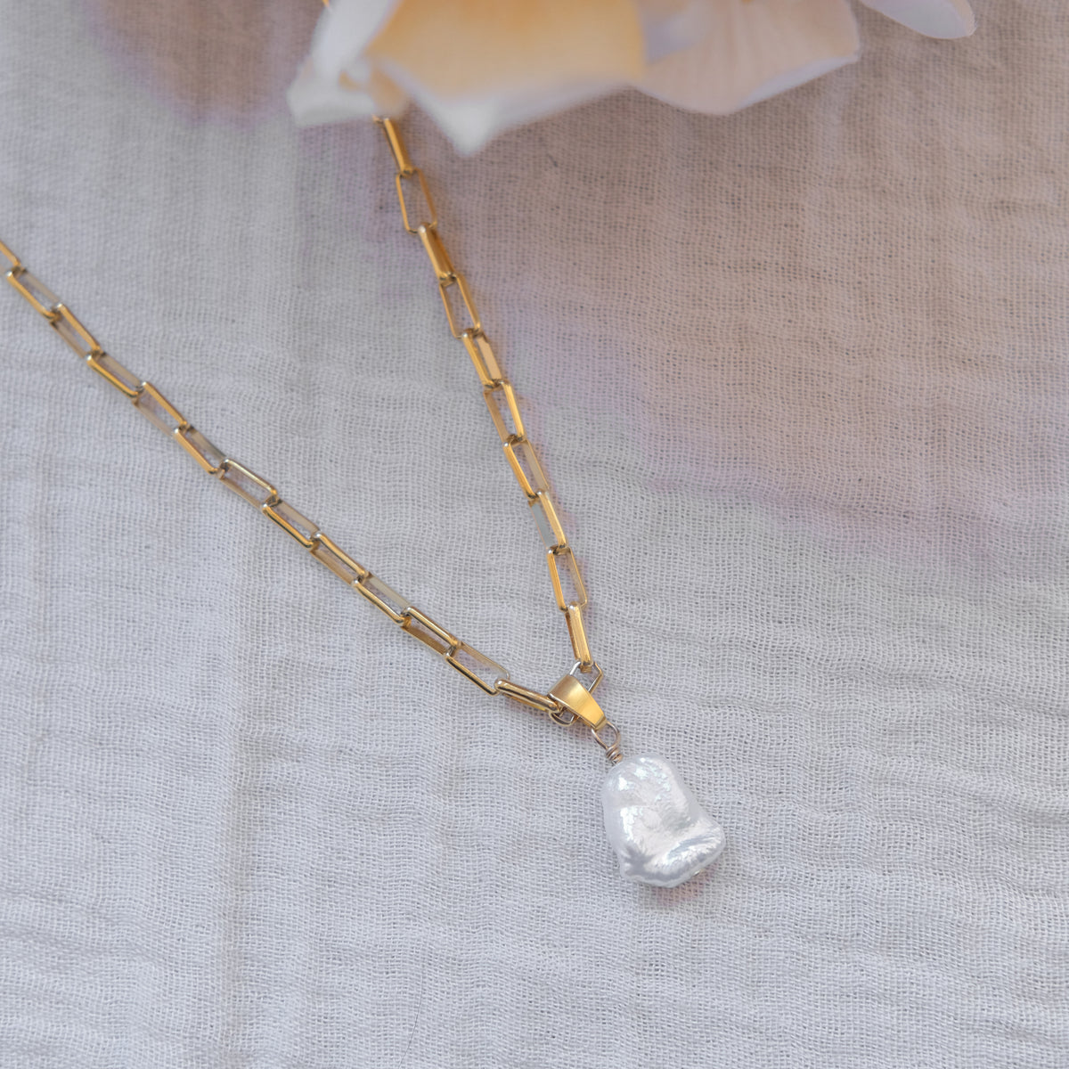 Freshwater Pearl Necklace - Gold