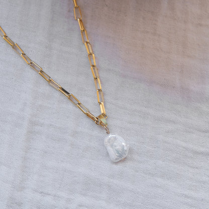 Freshwater Pearl Necklace - Gold