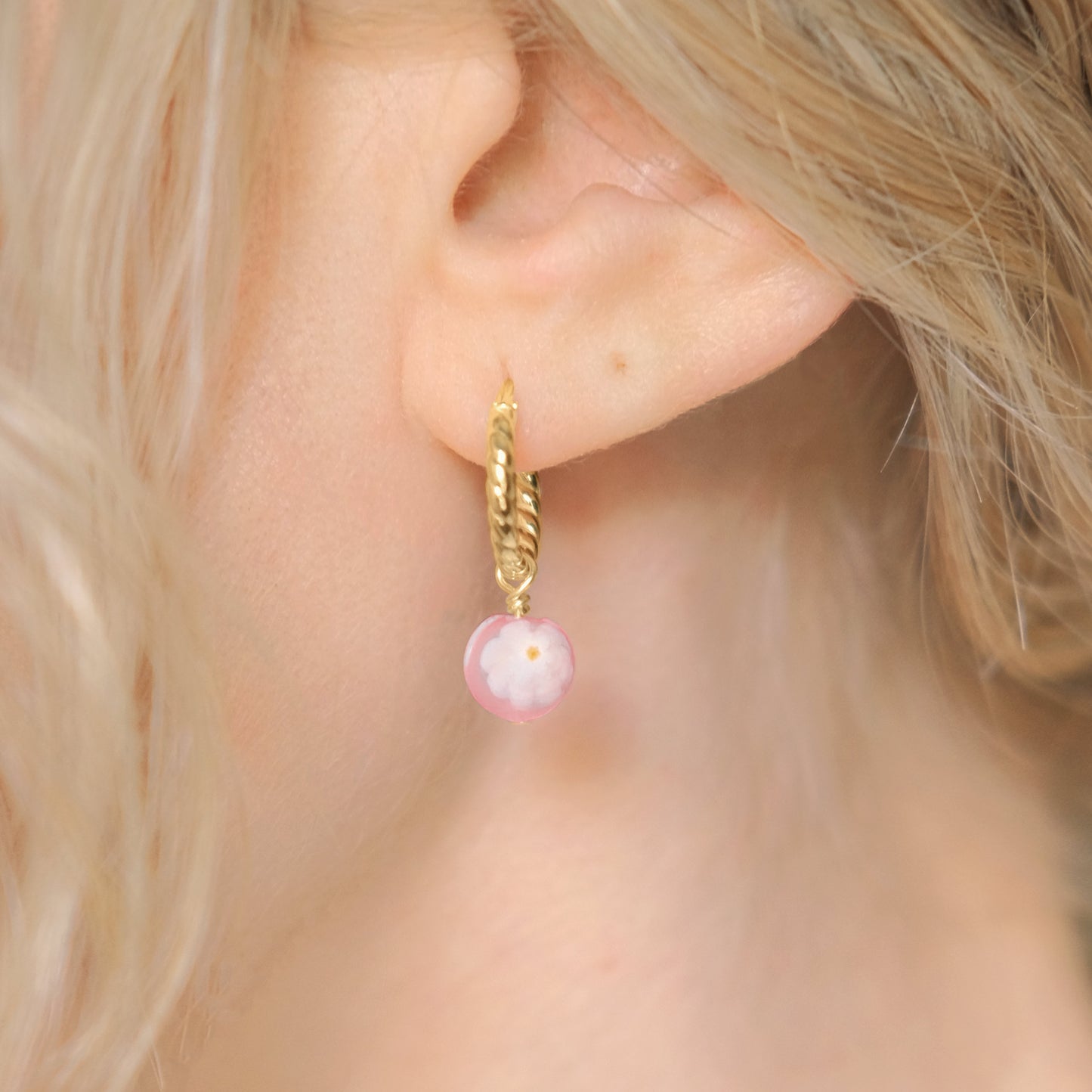 Daisy Rope Twist Hoop Earrings - Pink/Gold Vermeil