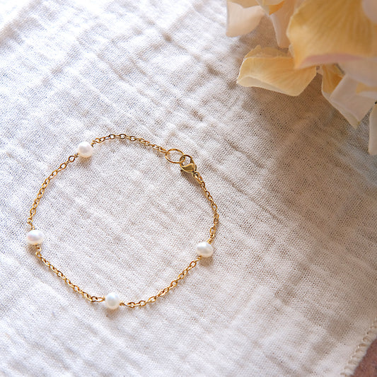 Freshwater Pearl Bracelet - Gold
