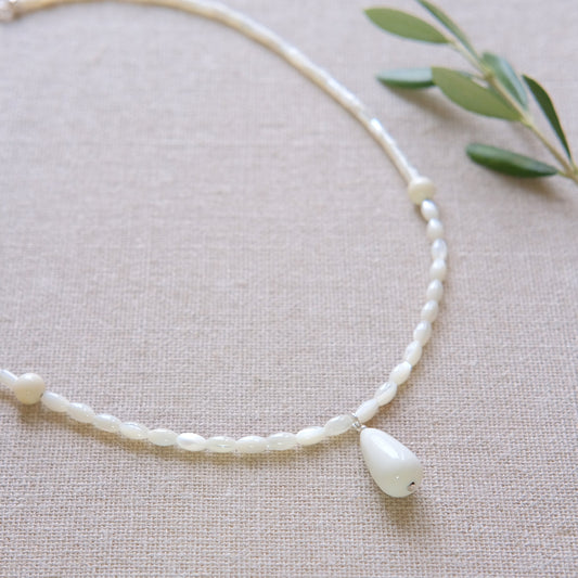 Mother Of Pearl Necklace 18 Inches - Sterling Silver