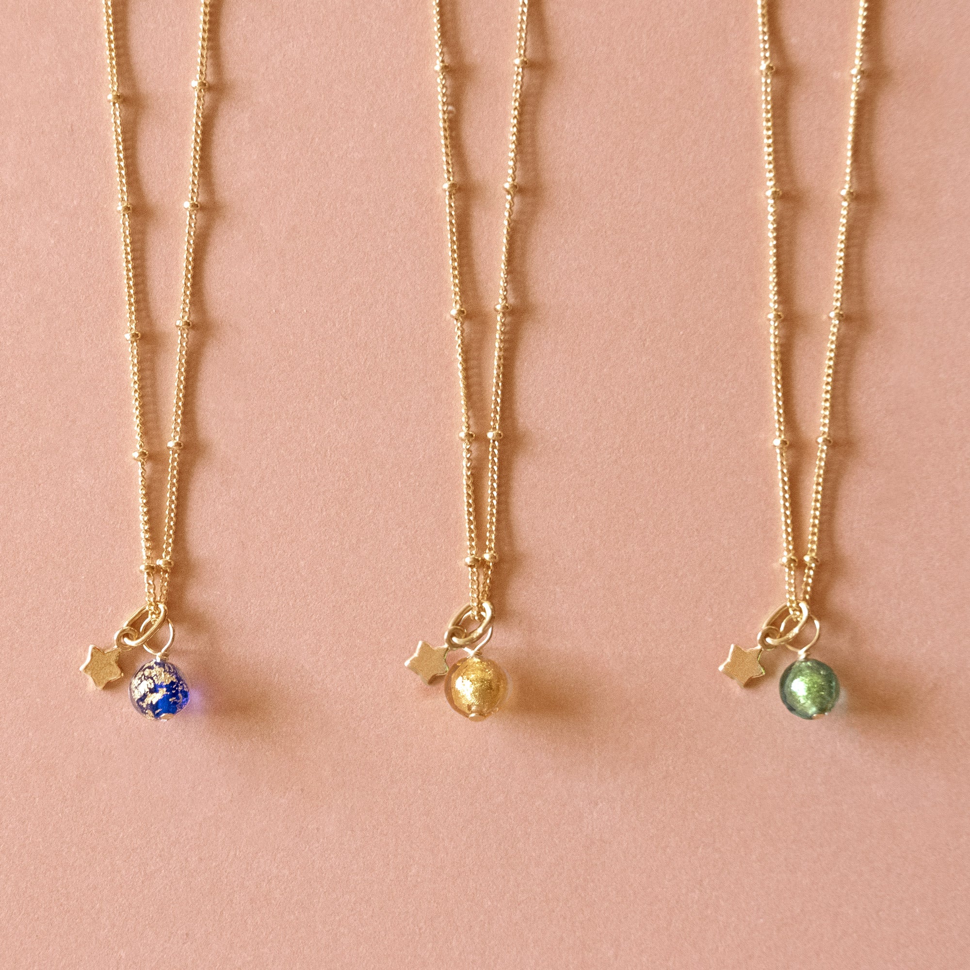 dainty gold necklace
